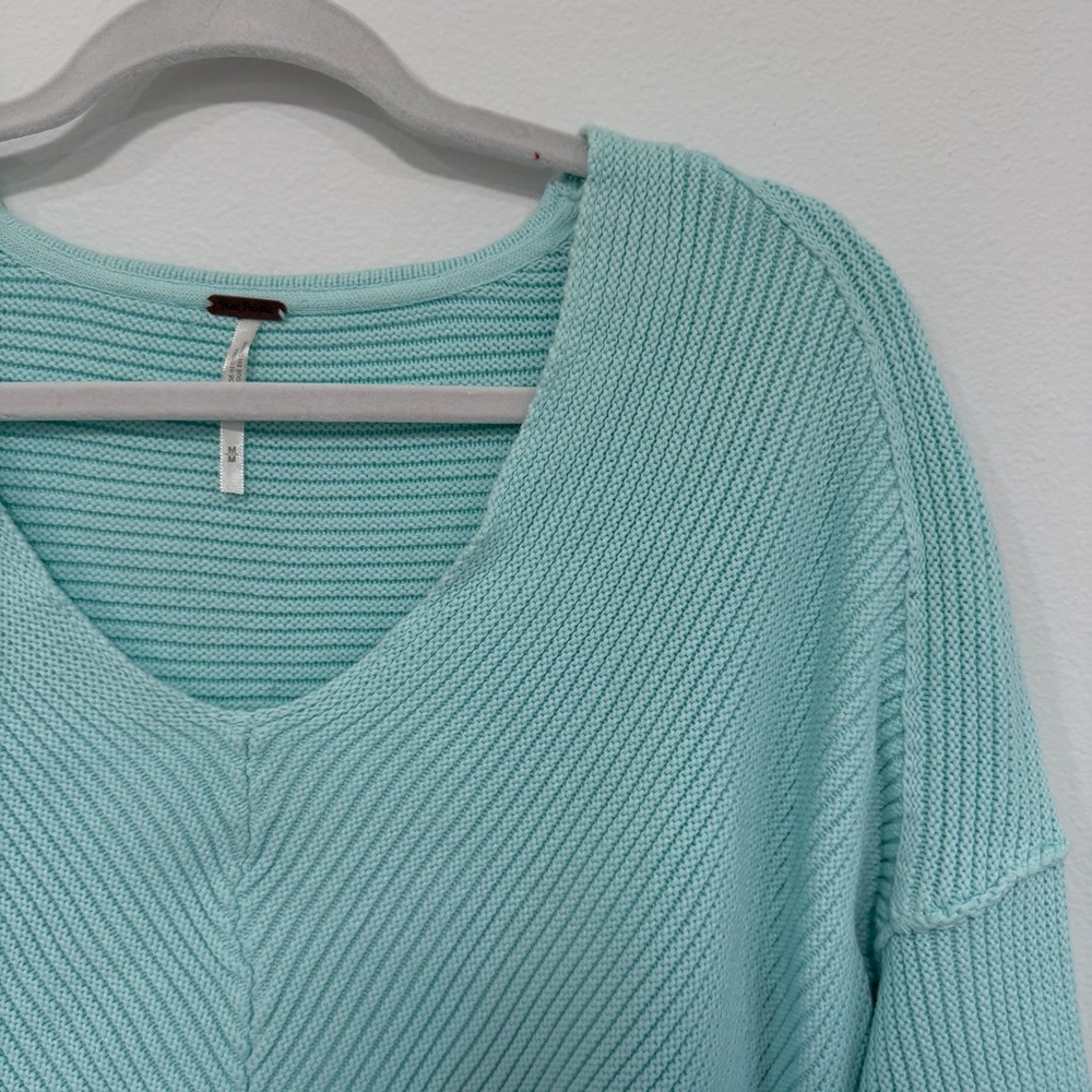 Free People La Brea Oversized Sweater Soft Blue Slouchy Knit Pullover Size M - Picture 5 of 7